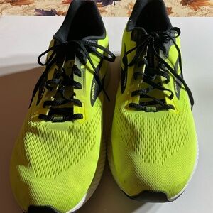 Brooks Men's Bright Yellow Athletic Shoes